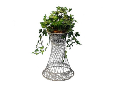 24” Wicker Plant Stand for Rent