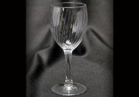 8.5 oz.Excalibur Optic Wine Glass